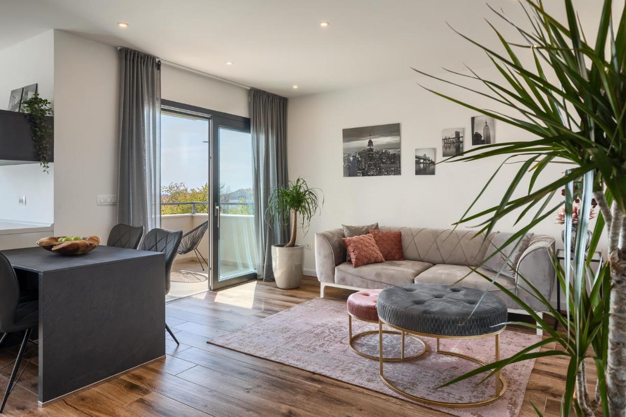 Belvedere Holidays Novigrad  Exterior photo