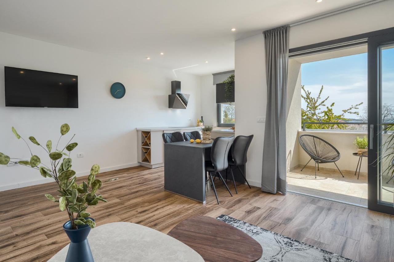 Belvedere Holidays Novigrad  Exterior photo